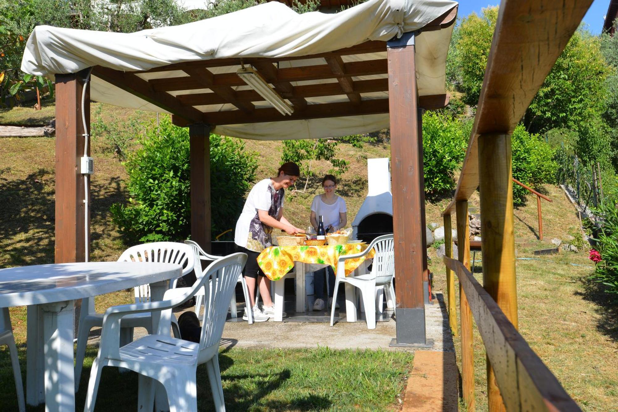 Antiche Mura Casa Vacanze Puegnago del Garda Esterno foto